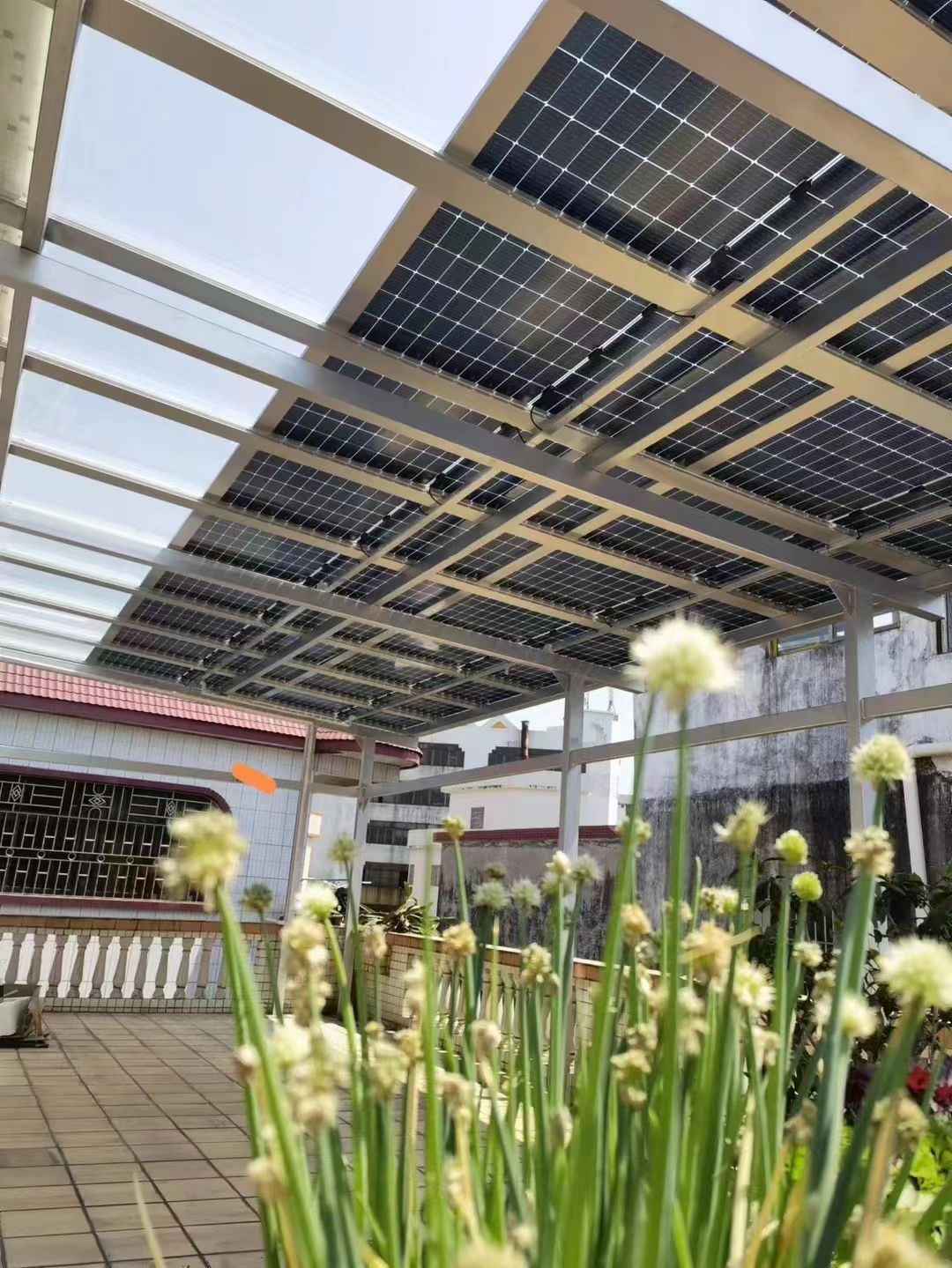 宁津别墅家用屋顶太阳能发电系统安装